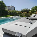 Chesa Blue Διαμέρισμα Ρόβινι