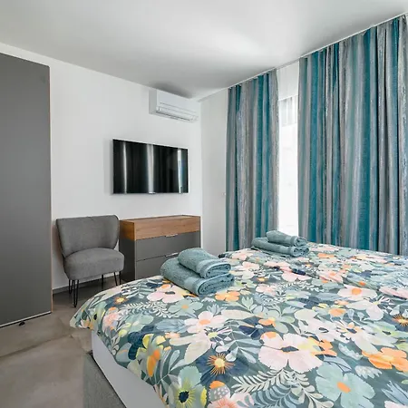 Chesa Blue Apartment