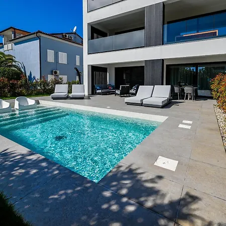 Chesa Blue Apartament *